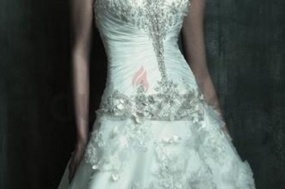 BEAUTIFUL WEDDING GOWN FROM USA ALLURE(HAUTE COUTURE)  -  AED 2,500