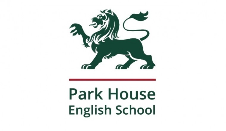 طالبة مدرسة "بارك هاوس" الإنجليزية تفوز بجائزة أفضل عازفة كمان في "مسابقة الموسيقيين الشباب بالخليج"