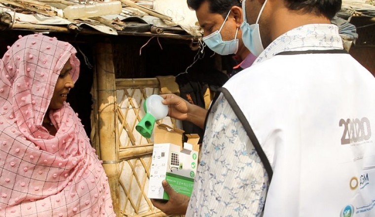 مبادرة "ما بعد 2020" تساهم في توفير مصابيح شمسية لمخيم لاجئين في بنغلاديش يعد الأكبر في العالم