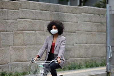 Enjoy a More Comfortable Breathing Experience On The Go With LG PuriCare Wearable