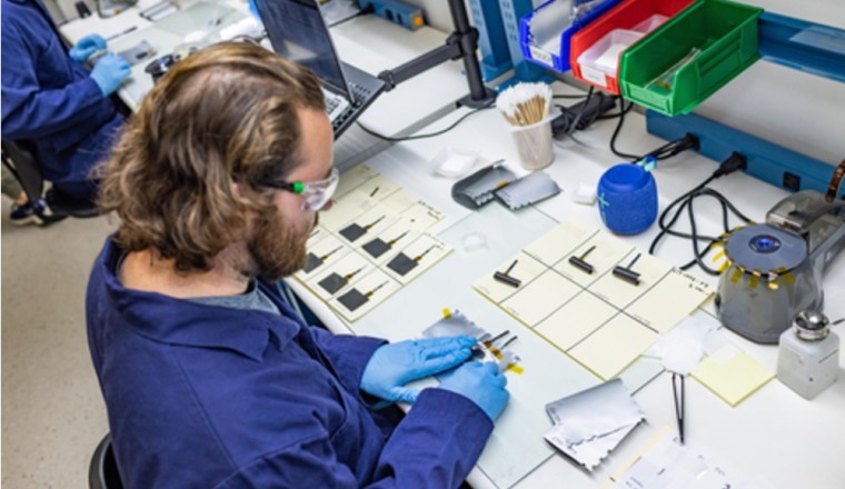 ألسيم إنيرجي تظهر إلى العلن لتوفير بطاريات قابلة للشحن تتميز بتكلفة منخفضة وأداء عالٍ