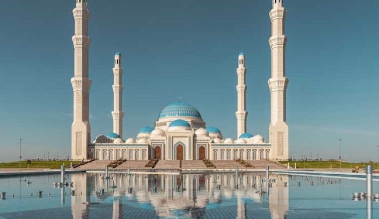 A Candidate For Guinness World Records, Nur Sultan Grand Mosque is Open to Visitors!