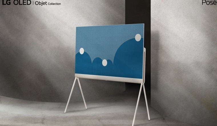 Football Season is Not Complete Without LG Pose TVs