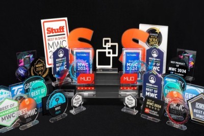 علامة HONOR تفوز بـ 45 جائزة خلال MWC 2024