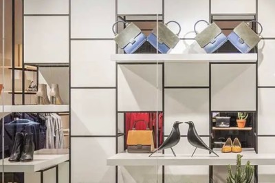 Advertising Display Stands In Dubai | Display Stand