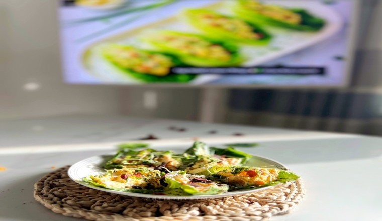 شاشة LG StanbyME 2 تجلب المرونة الفائقة إلى الإمارات العربية المتحدة